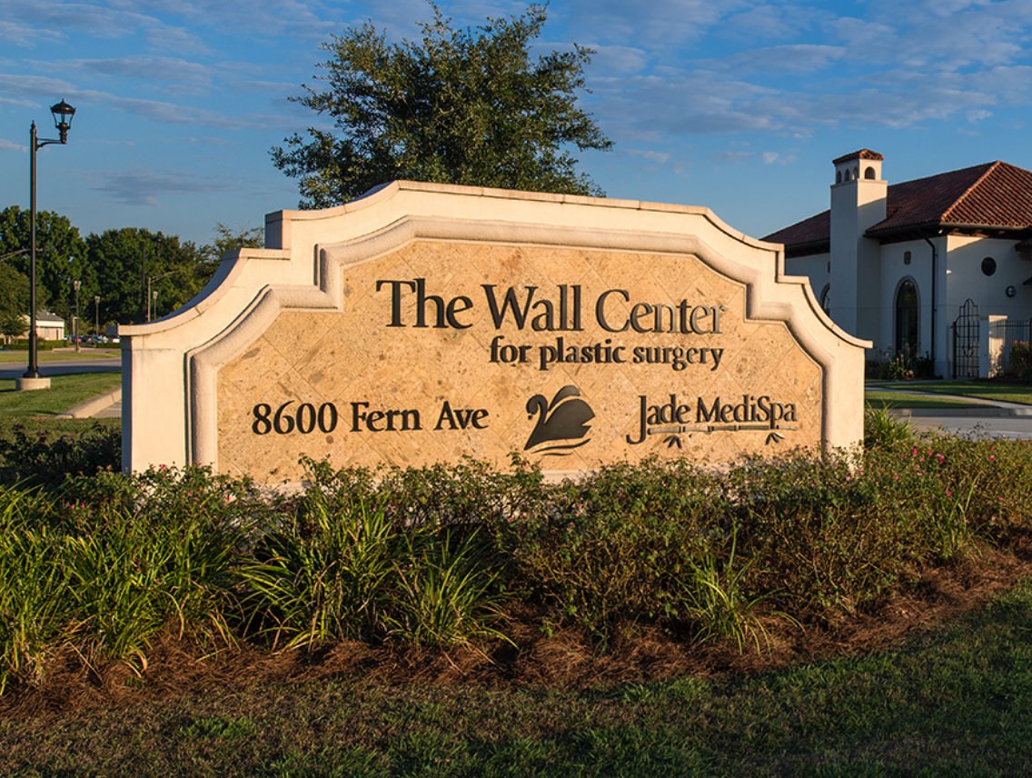 The Wall Center for plastic surgery sign