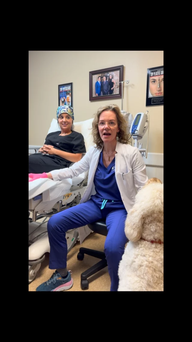 Dr. Holly’s fun fact about saline implants! 
#funfact #salineimplant #salineimplantdeflation #breastaugmentation