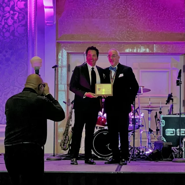 Dr. Simeon Wall Jr. received “The Founders Award” from the Southeastern Society of Plastic and Reconstructive Surgeons for the best talk given at the 2024 meeting by a member. A real honor!